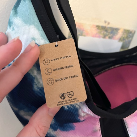 NWT Victorias Secret Pink Active Sports Bra Size Large - Picture 4 of 7